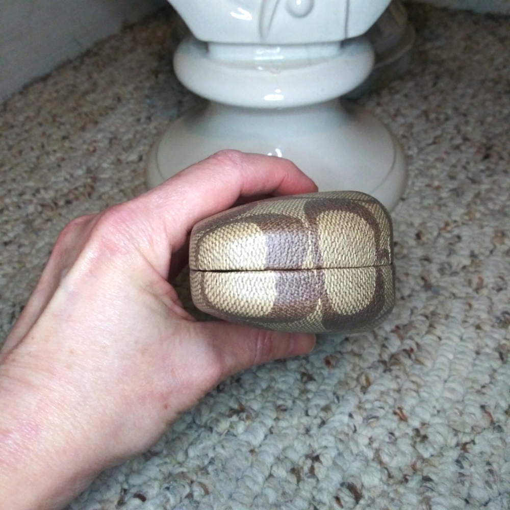 Coach Two-Tone Brown Signature Double "C" Logo Hinged Eyeglass Case - Picture 3 of 7